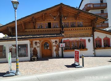 switzerland/crans-montana/shop/moncler