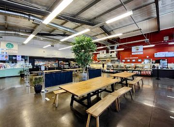 california/castro-valley/shop/lake-chabot-public-market