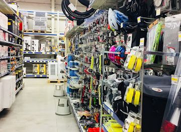 belgium/ostend-beach/shop/sports-direct