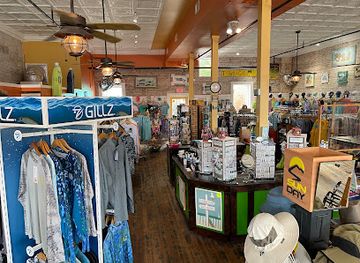 florida/apalachicola/shop/up-the-street