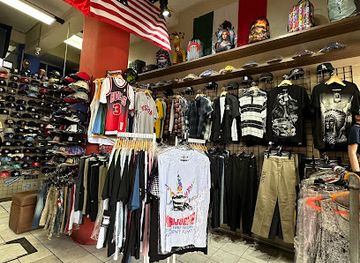 ecuador/guayaquil/malecon-2000/shop/mathewshop