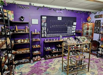 north-carolina/mooresville/shop/erika-s-classy-crystals-boutique