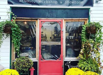 canada/haliburton-highlands/shop/blackbird-pottery