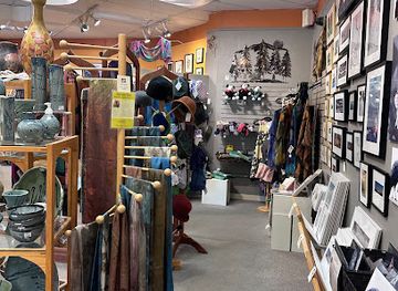 vermont/montpelier/shop/artisans-hand-craft-gallery