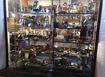 spain/cordoba/shop/caza-tesoros