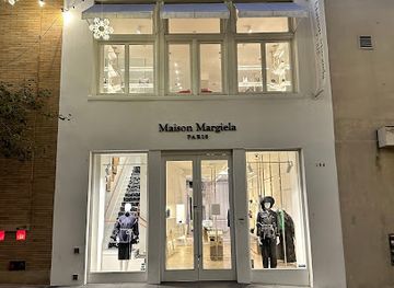 california/san-francisco/union-square/shop/maison-margiela-san-francisco