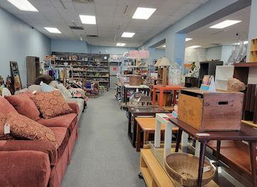 new-york/ithaca/shop/mimi-s-attic