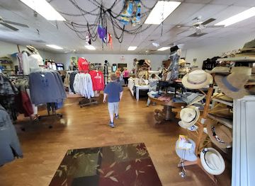 ohio/kelleys-island/shop/unc-l-dik-s