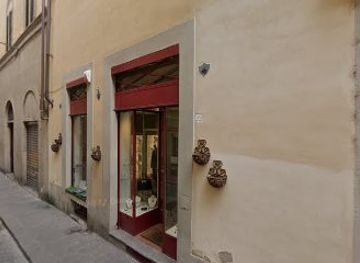 italy/florence/shop/artisans-of-sdrucciolo