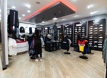 namibia/kuneneland/shop/side-step-wernhil-mall