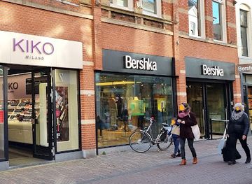 netherlands/haarlem/shop/bershka