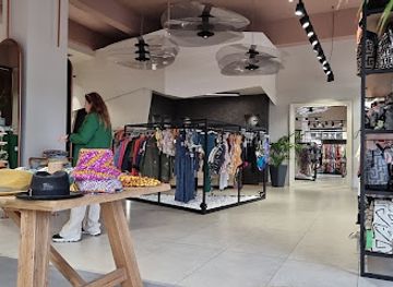 greece/kalamata/shop/aurora-kalamata