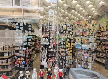 hungary/budapest/castle-district/shop/buda-castle-souvenir