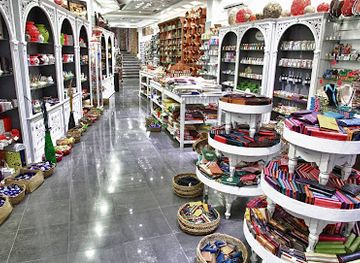 tunisia/sousse/port-el-kantaoui/shop/papillon-shopping-center