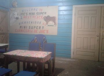 honduras/utila/shop/carniceria-joe-s
