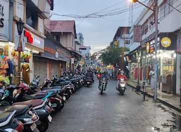 india/kochi/shop/broadway