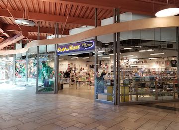 new-york/syracuse/university-hill/shop/destiny-usa