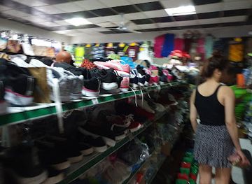 vanuatu/luganville/shop/op-shop