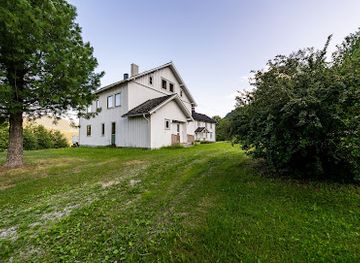 norway/kvitfjell-ski-resort/shop/kvitfjell-riverside-inn