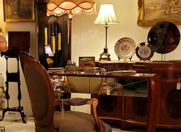 kosovo/vushtrri/shop/aladdin-s-cave-antiques