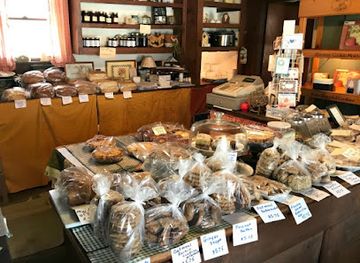 Hungry Hollow Country Store