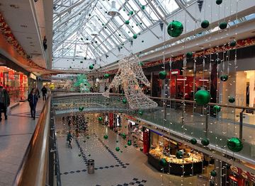 austria/vienna/simmering/shop/centre-simmering