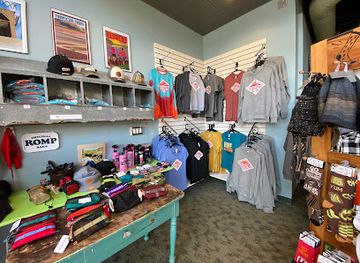 Minnesota Discovery Center Gift Shop