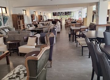 kenya/mombasa-beach/shop/odds-ends-nyali