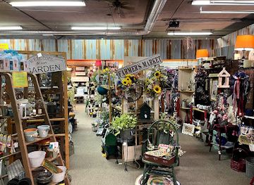 wisconsin/great-river-road/shop/paisley-cow-llc