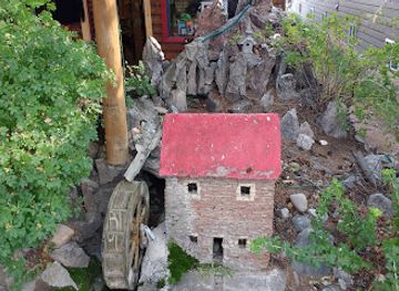 wyoming/wind-river-range/shop/water-wheel-gifts-books