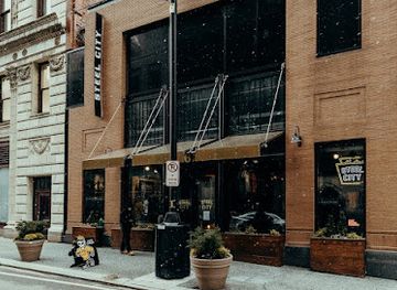 pennsylvania/pittsburgh/downtown-pittsburgh/shop/steel-city