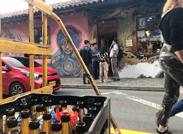 colombia/bogota/la-candelaria/shop/telonius-colombian-art-souvenirs-gift-shop-handicrafts