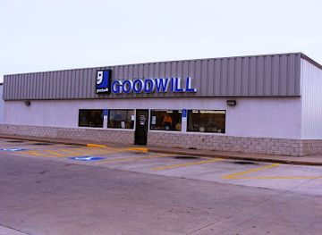 south-dakota/lewis-and-clark-recreation-area/shop/goodwill-of-the-great-plains