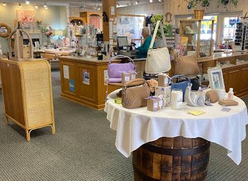 michigan/upper-peninsula/shop/the-mole-hole