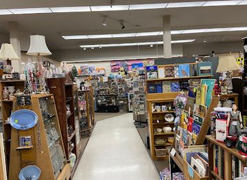 kansas/lawrence/shop/lawrence-antique-mall