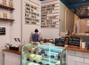 kentucky/fort-thomas/shop/hello-honey