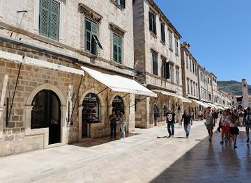 croatia/dalmatia/shop/dubrovnik-city-shop-iron-throne