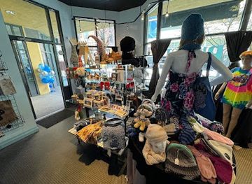 nevada/reno/riverwalk-district/shop/biggest-little-gift-shop