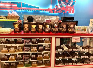 florida/daytona-beach/shop/zeno-s-gifts