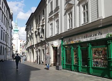 slovakia/bratislava/old-town-stare-mesto/shop/souvenirs