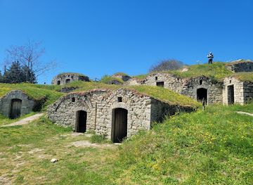 italy/basilicata/shop/old-rustic-filled-houses-palmenti