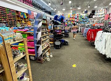 north-carolina/albemarle-pamlico-peninsula/shop/super-wings-south-nags-head