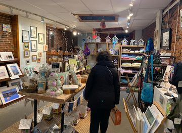 new-hampshire/seacoast/shop/local-anchor-603-tulips
