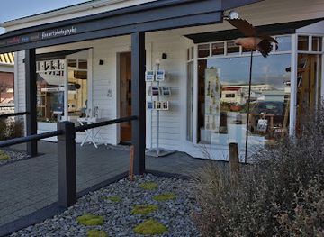 new-zealand/west-coast/shop/wilderness-gallery