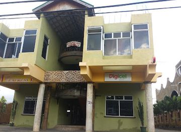 jamaica/runaway-bay-area/shop/runaway-bay-commercial-center