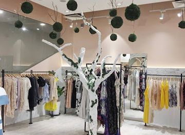 malaysia/kuala-lumpur/bangsar/shop/august-store