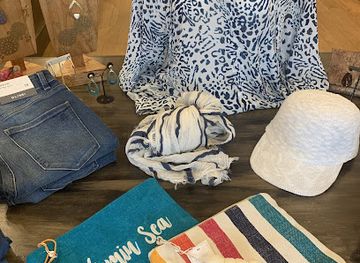 rhode-island/west-bay/shop/therapy-boutique