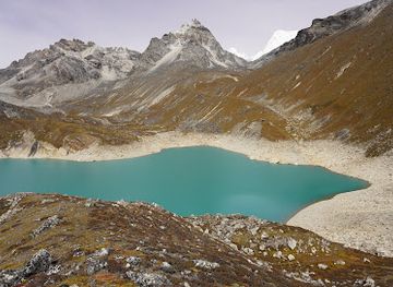 nepal/gokyo-lakes/shop/gokyo-lake-v