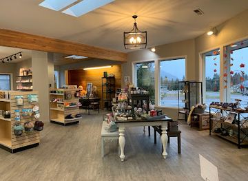 montana/columbia-falls/shop/beargrass-gift-and-drug