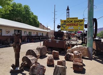 utah/arches-national-park/shop/moab-rock-shop